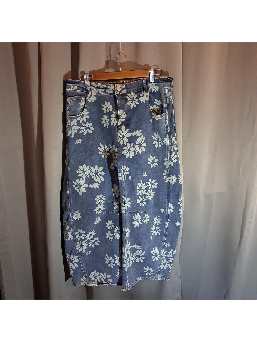 Blue Velvet XL Floral Print Denim Pants with Button Fly
